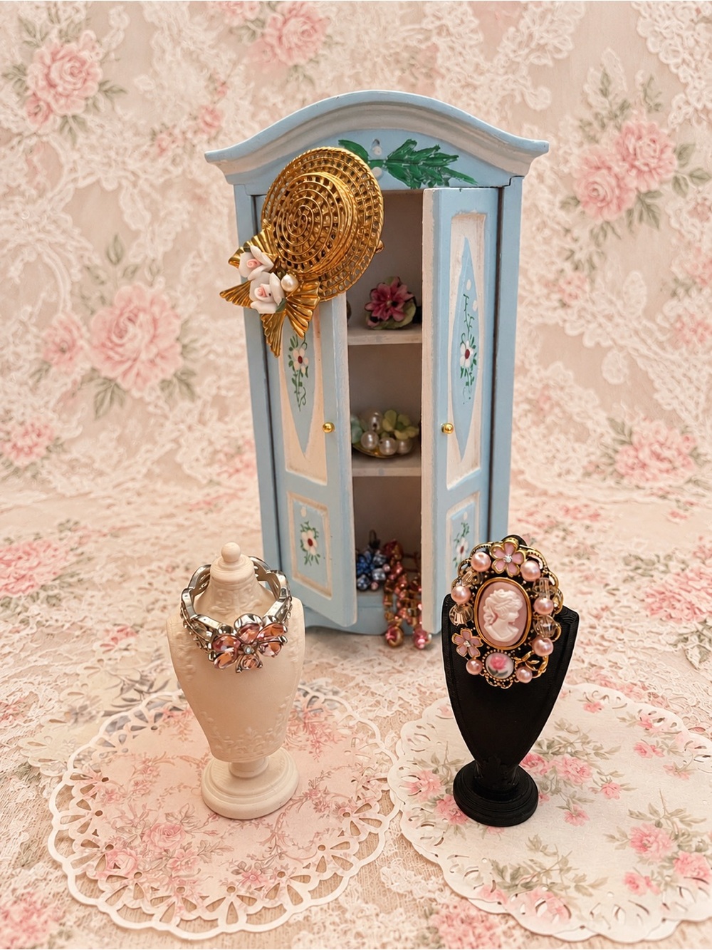 🫖🎀 Blue Miniature Wardrobe & Jewelry